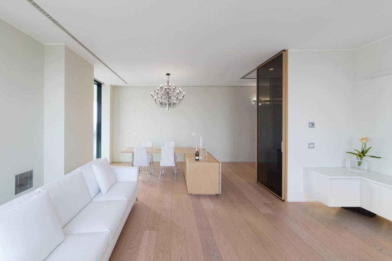 Stylish Elegant Suite In Torre Solaria With Exclusive Milan'S View エクステリア 写真